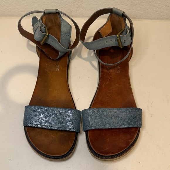 Miz Mooz Verona Collection Blue Sparkly Strappy Gladiator Sandal EU 38 / US 8 - Picture 2 of 11